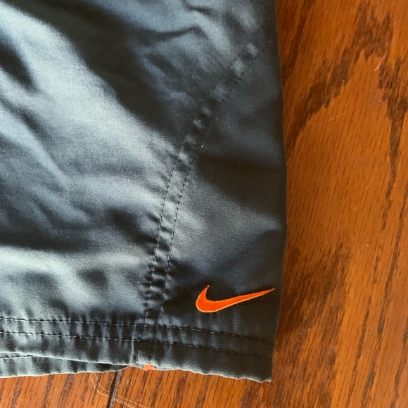 Nike shorts - Picture 3 of 9